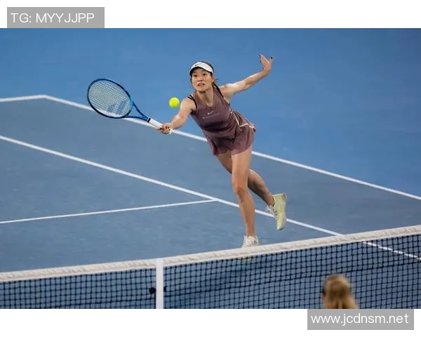 李娜专访：从青涩少女到网球传奇的心路历程回顾